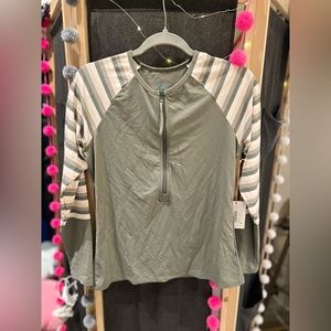 NWT Carve Long Sleeve Swimwear